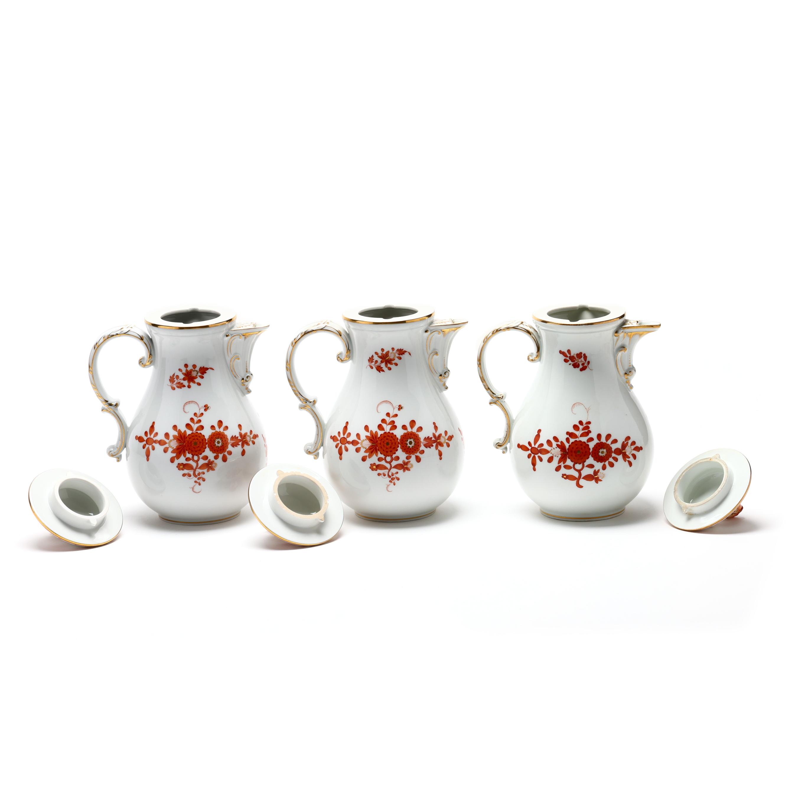 A Large Meissen Iron Red Indian Flowers (Indianische Blumen