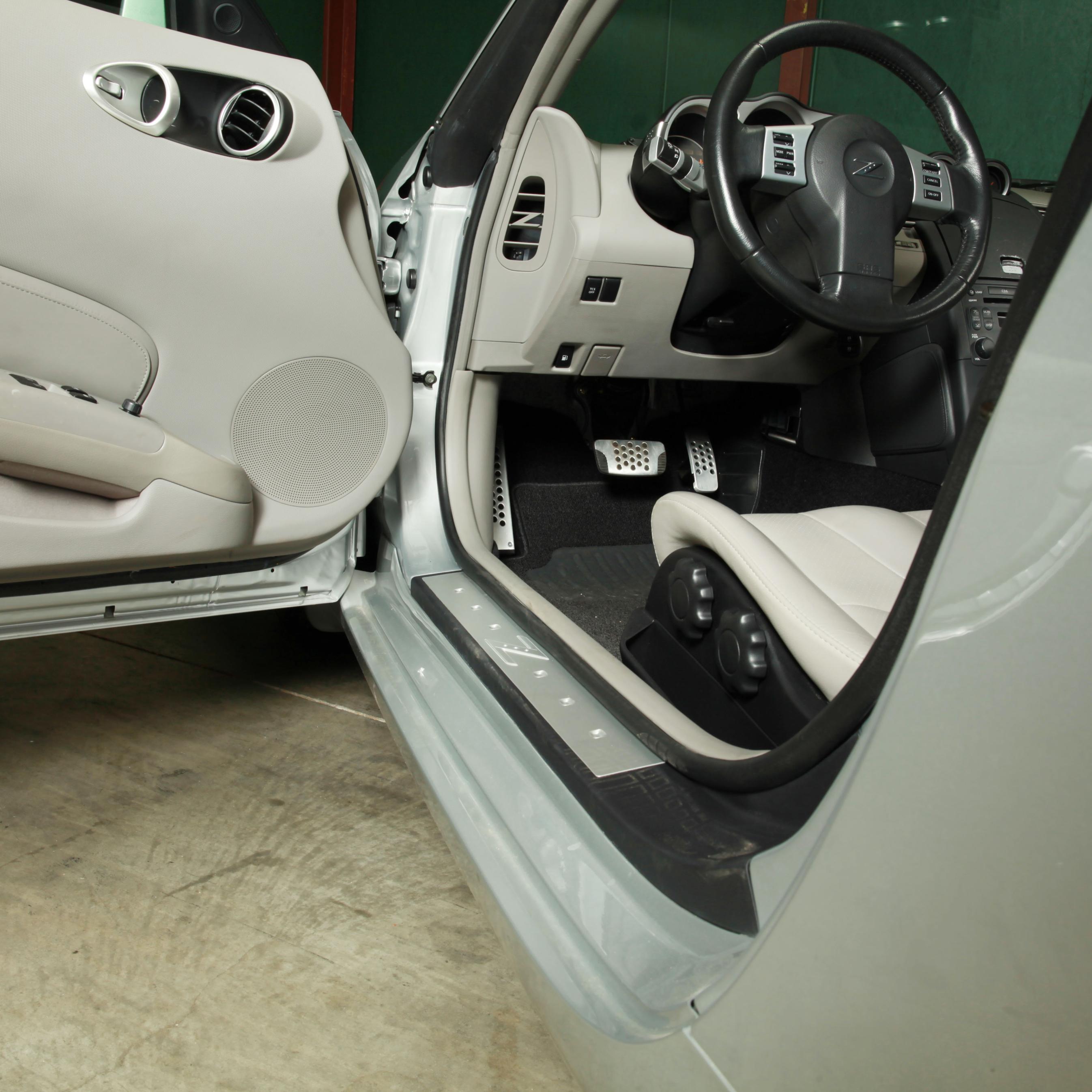 One Owner 7k Mile 2006 Nissan 350z Touring (Lot 2003 - Collector
