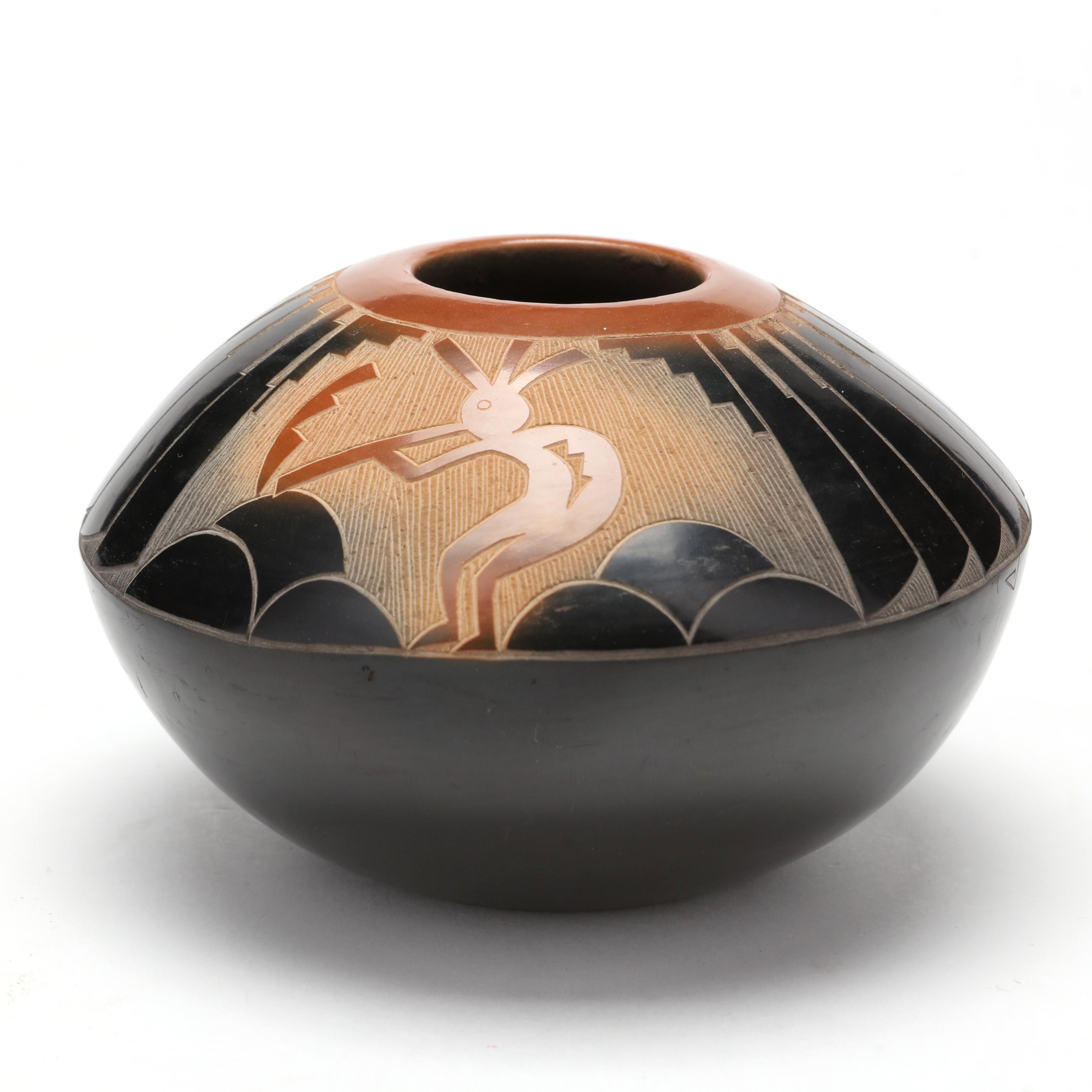メキシコ産　ポールセンキンイロコガネ　28mm Candelaria Suazo, Santa Clara Pueblo Seed Pot (Lot 1043 - August