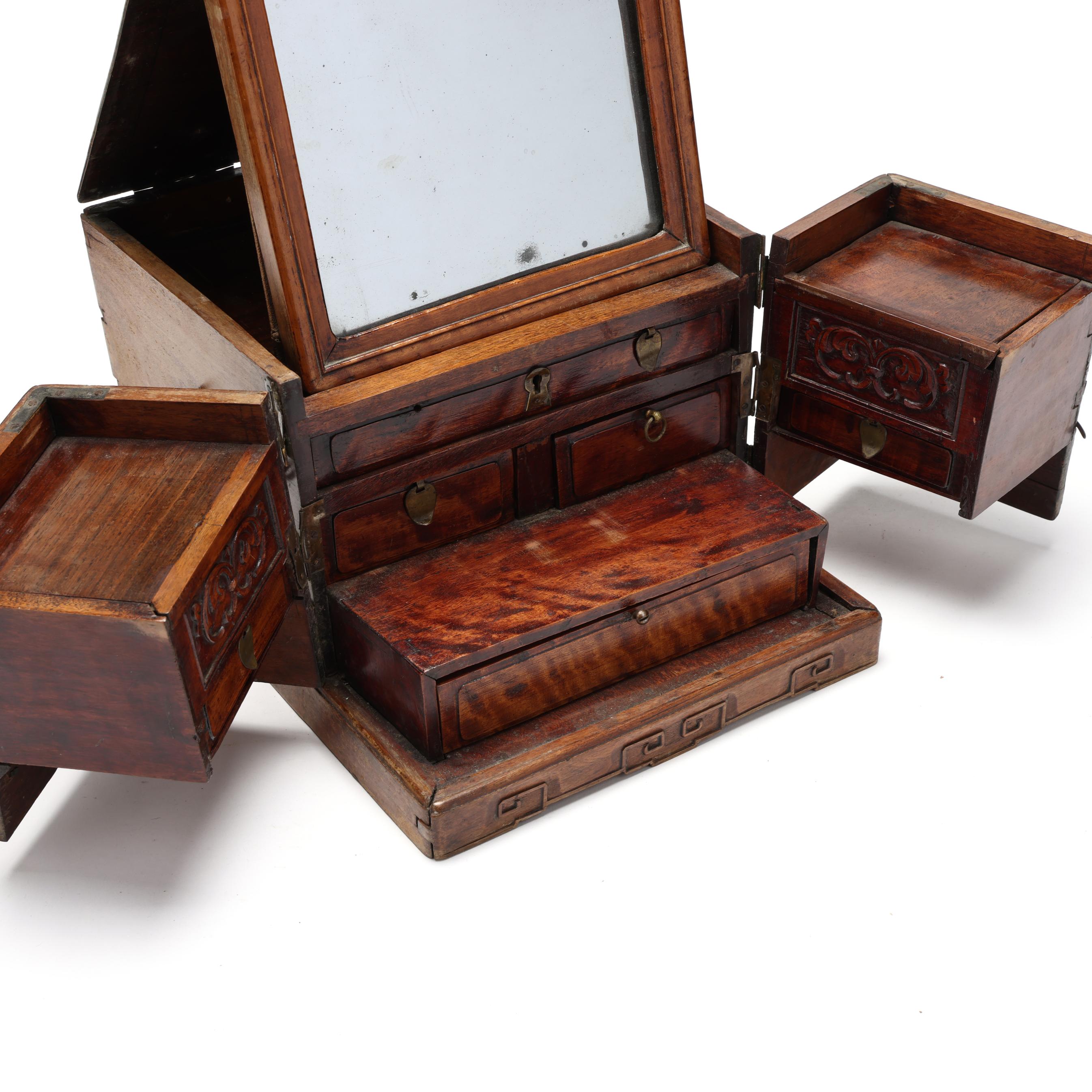 小物入れ 1974s Levi's Pub Mirror Jewelry Box A Chinese Wood Jewelry Box with Folding Mirror (Lot 1295