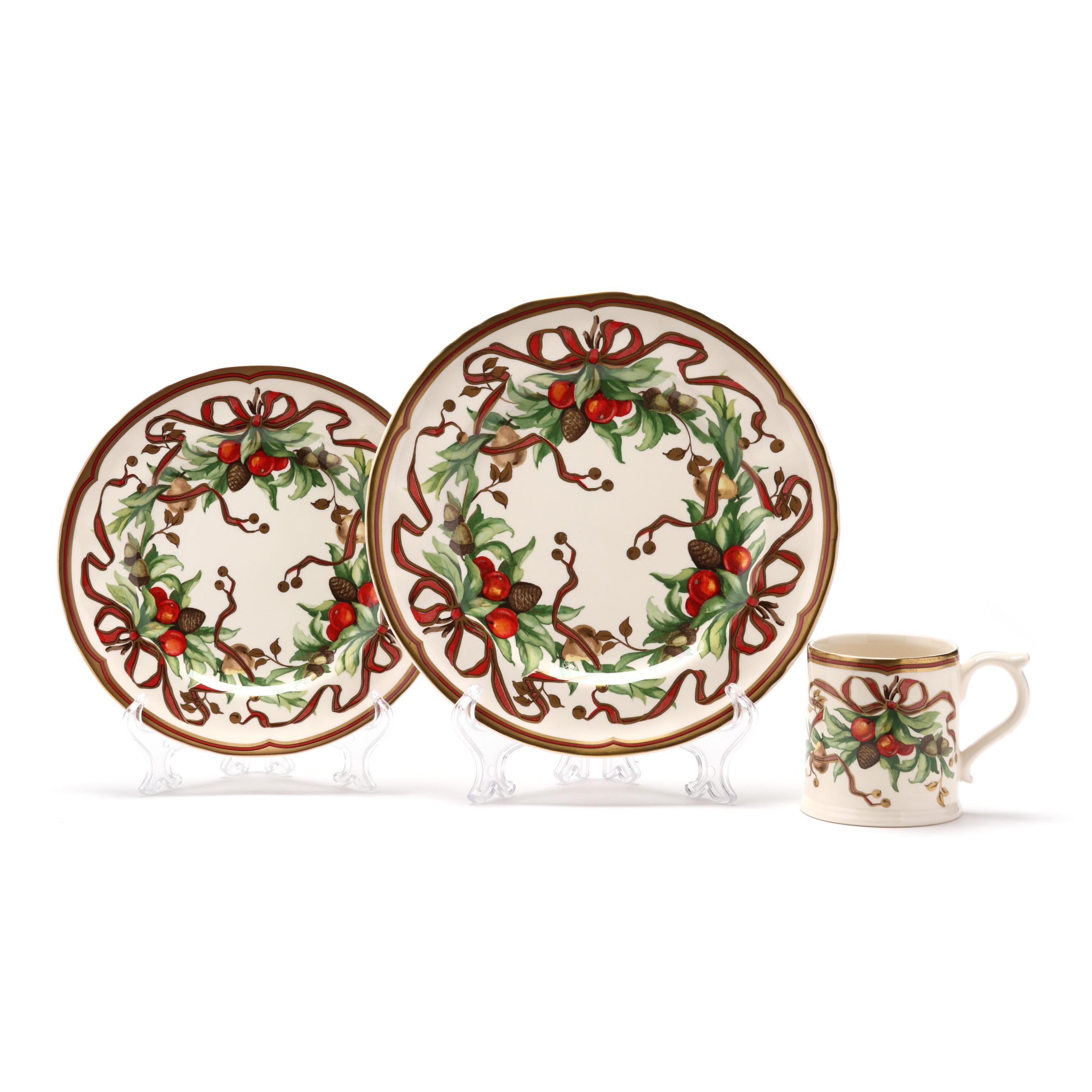 Tiffany & Co., Tiffany Garland China, Service for Eight (Lot 3274
