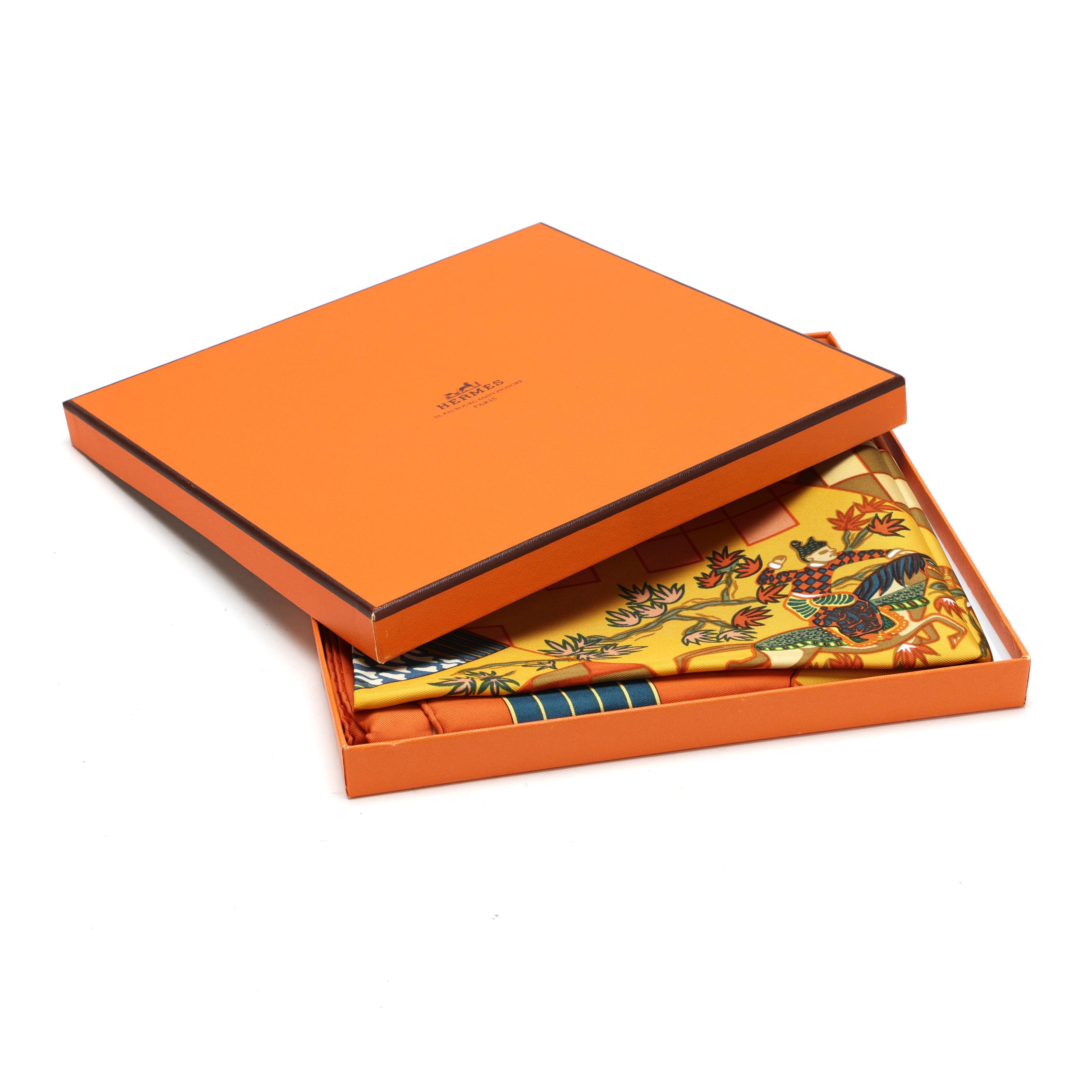 Silk Kimonos et Inros Scarf, Hermès (Lot 2060 - Estate Jewelry