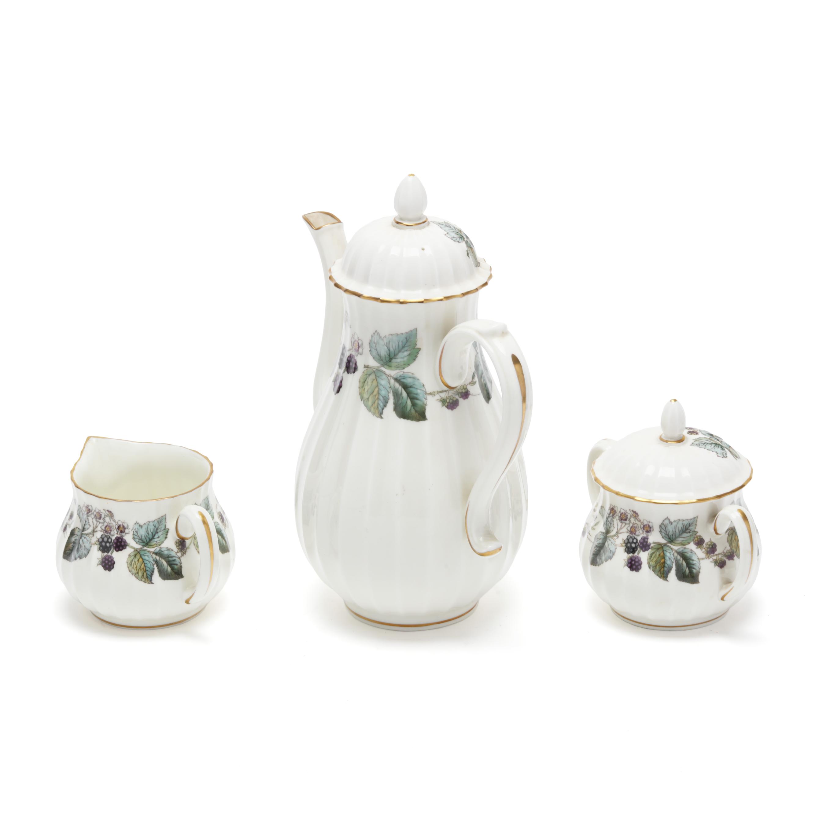 Royal Worcester, Large Set of Lavinia China Dinnerware (Lot 1019