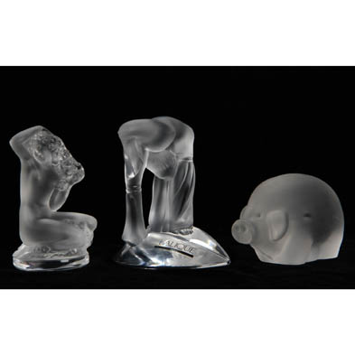 three-frosted-glass-sculptures