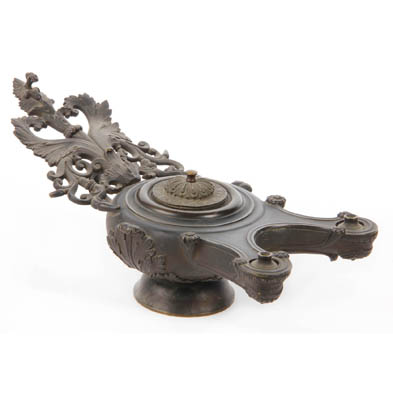 double-spout-classical-style-bronze-oil-lamp