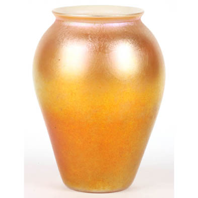 iridescent-art-glass-vase