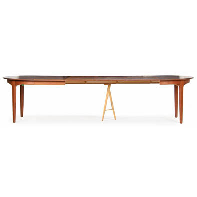 danish-expansion-dining-table