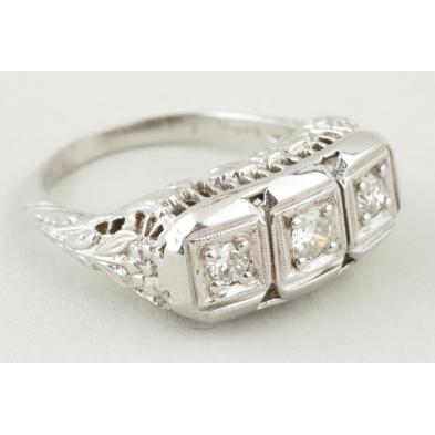 14kt-white-gold-diamond-filigree-ring