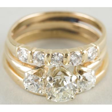 14-18kt-yellow-gold-diamond-wedding-set