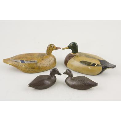 two-mini-mallard-decoys-and-two-cast-iron-ducks