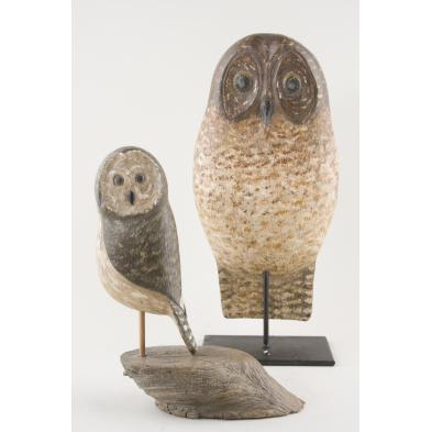 two-carved-owls-by-matthew-davis-back-bay