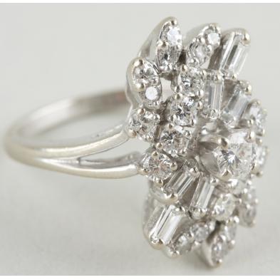 14kt-white-gold-diamond-cluster-ring