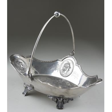 american-silverplate-medallion-cake-basket