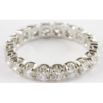 platinum-diamond-eternity-wedding-band