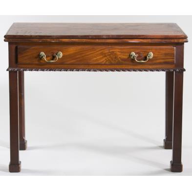 philadelphia-chippendale-game-table-circa-1770