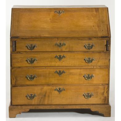 new-england-chippendale-slant-front-desk