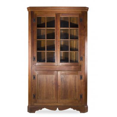 southern-corner-cupboard-early-19th-century