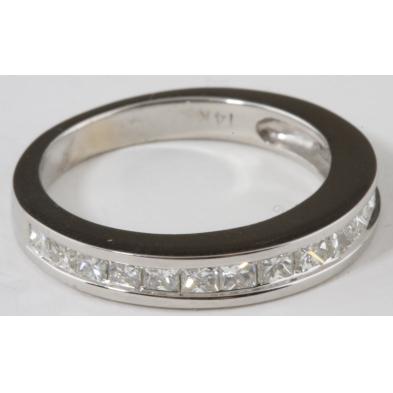 diamond-wedding-band