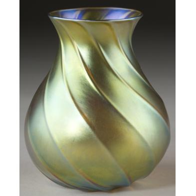 signed-tiffany-favrile-gold-glass-vase