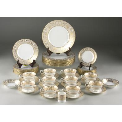 set-of-wedgwood-florentine-gold-china