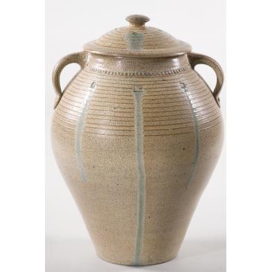 mark-hewitt-lidded-urn