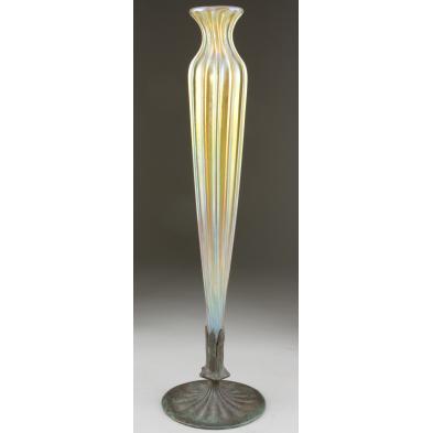 lundberg-studios-art-glass-trumpet-vase