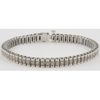 white-gold-and-diamond-bracelet