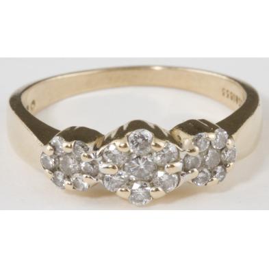 floral-diamond-ring