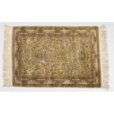 silk-prayer-rug