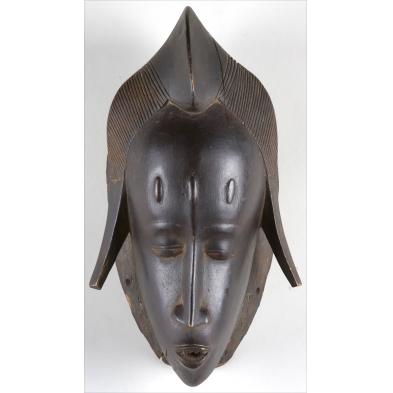 carved-wooden-african-mask