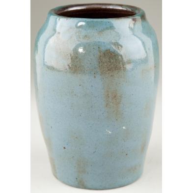 o-l-bachelder-tapered-vase-nc-pottery