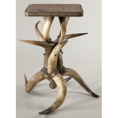 antique-western-cattle-horn-side-table