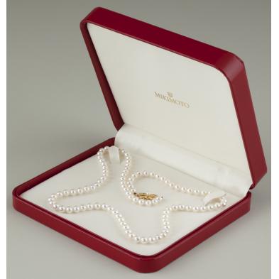 fine-akoya-cultured-pearl-necklace-mikimoto