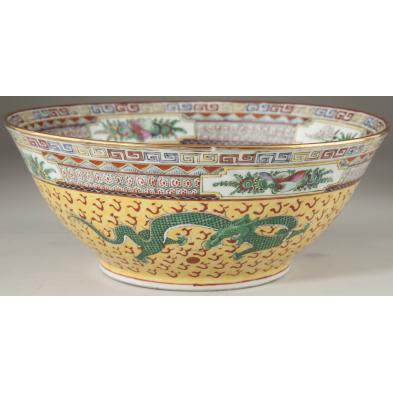 chinese-famille-jaune-center-bowl