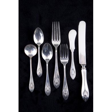 lunt-mount-vernon-sterling-silver-flatware