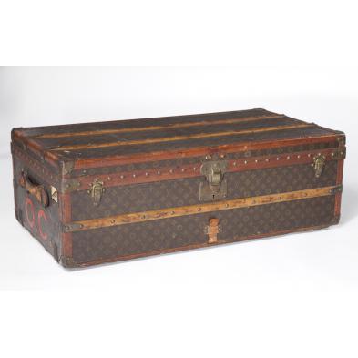 vintage-louis-vuitton-trunk-with-tray