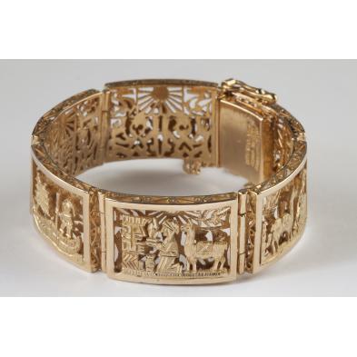 scenic-gold-bracelet-peru