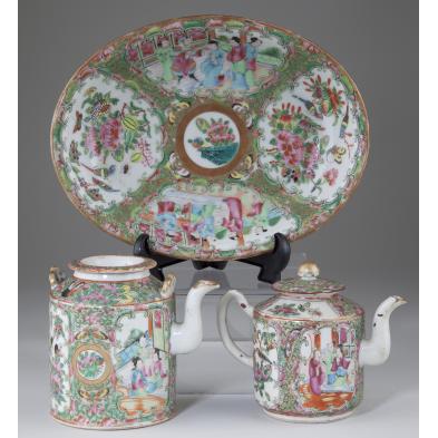 two-rose-medallion-lidded-teapots-and-platter
