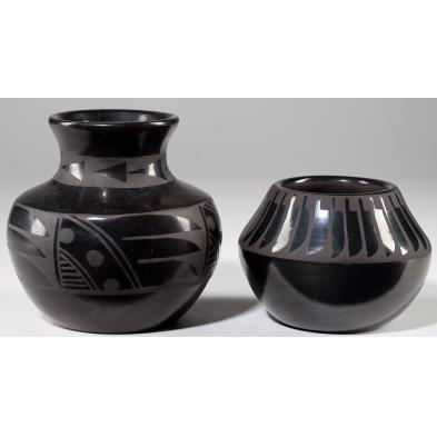 two-san-ildefonso-pueblo-blackware-pots
