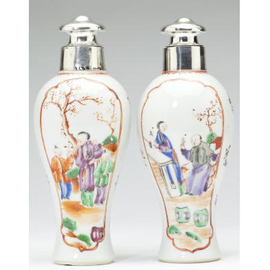 pair-of-chinese-export-porcelain-garniture-vases