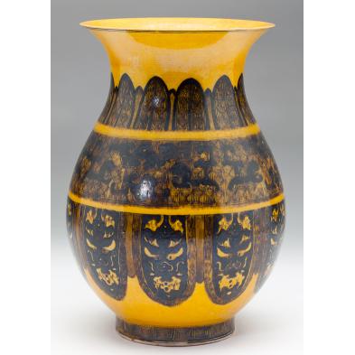 chinese-porcelain-baluster-vase