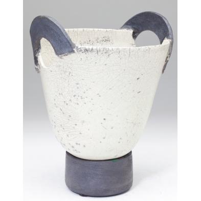 lilo-kemper-nc-handled-vase-with-stand