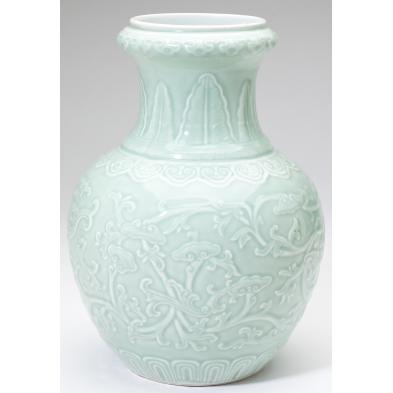 chinese-porcelain-celadon-lingzhi-vase