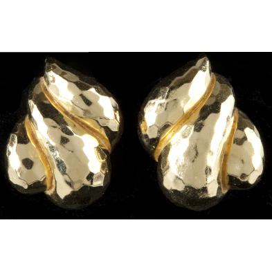 pair-of-hammered-gold-earclips-henry-dunay