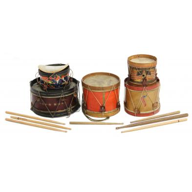 five-decorative-vintage-toy-drums