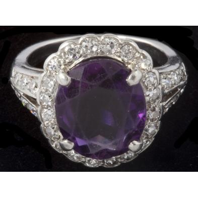 amethyst-and-diamond-dinner-ring