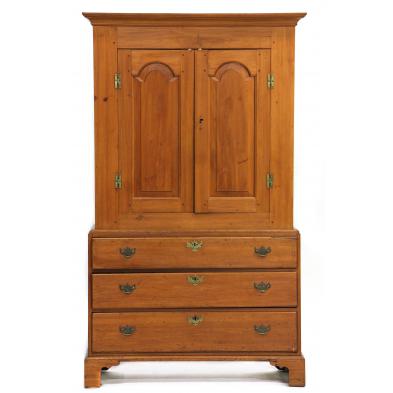 american-chippendale-linen-press