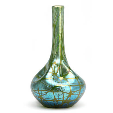 loetz-bottle-neck-vase