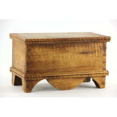 miniature-tiger-maple-blanket-chest