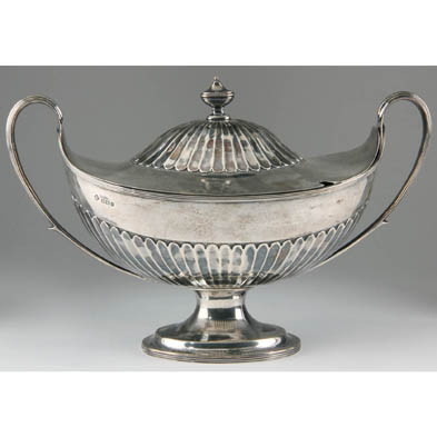 victorian-silver-soup-tureen